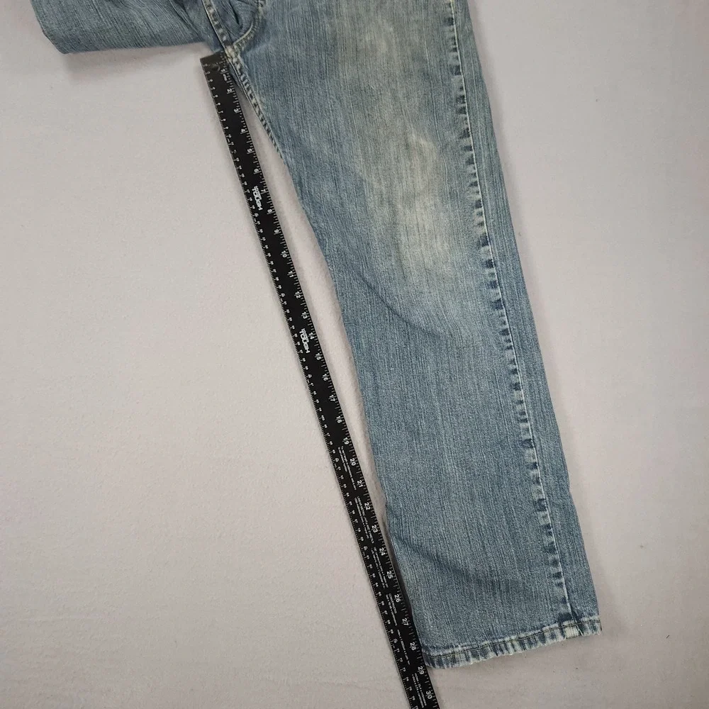 Genuine Wrangler Relaxed Fit Straight Jeans Men's 31x30 Blue Faded Distressed - Picture 7 of 15